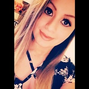 Meet your Posher, Ariana